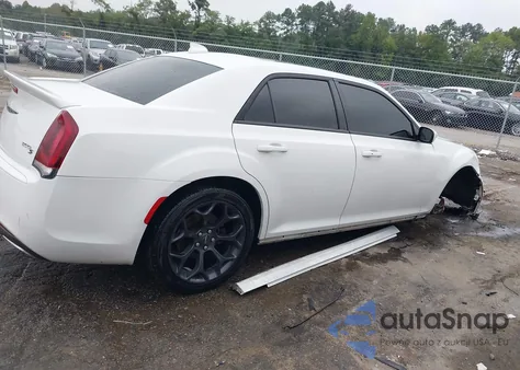 2020 Chrysler 300 300S из США, поврежденный, VIN 2C3CCABT7LH184620